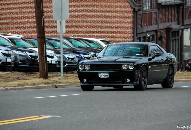 Dodge Challenger SRT-8 392