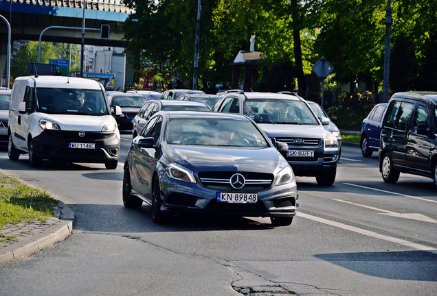 Mercedes-Benz A 45 AMG