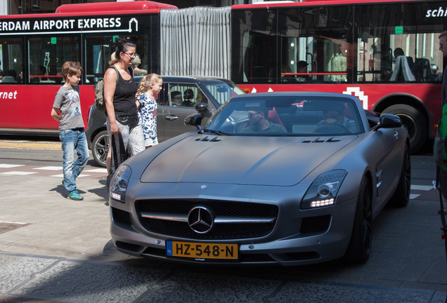 Mercedes-Benz SLS AMG Roadster