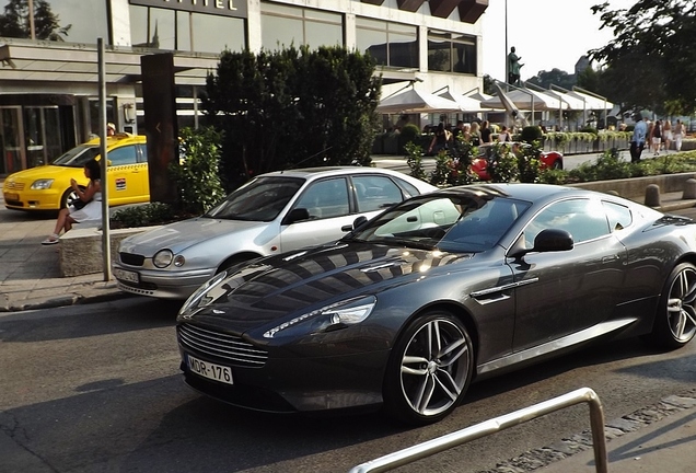 Aston Martin Virage 2011