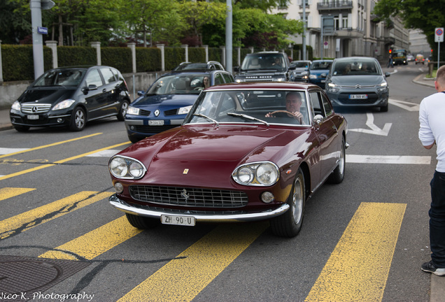 Ferrari 330 GT 2+2 Series I