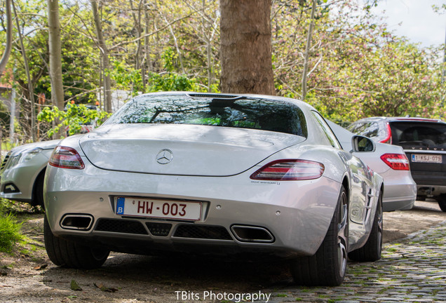 Mercedes-Benz SLS AMG