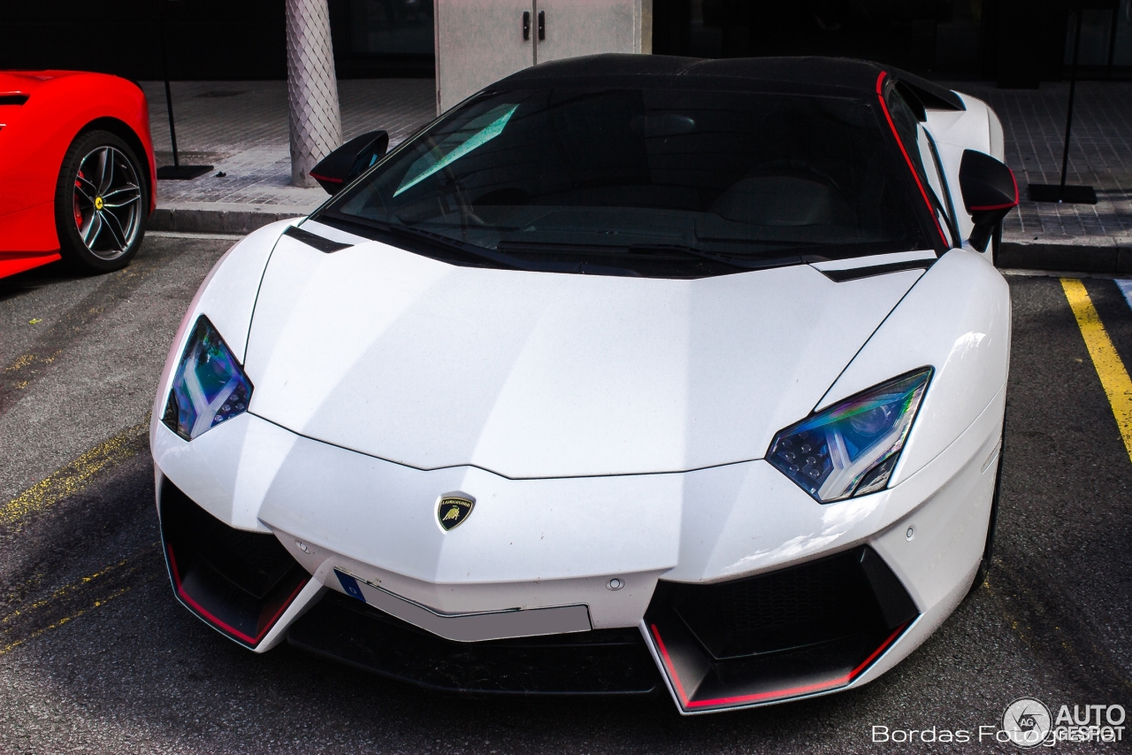 Lamborghini Aventador LP700-4 Roadster Pirelli Edition