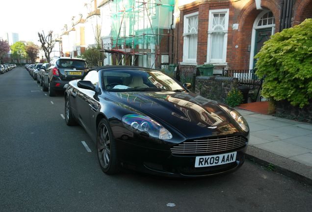 Aston Martin DB9 Volante