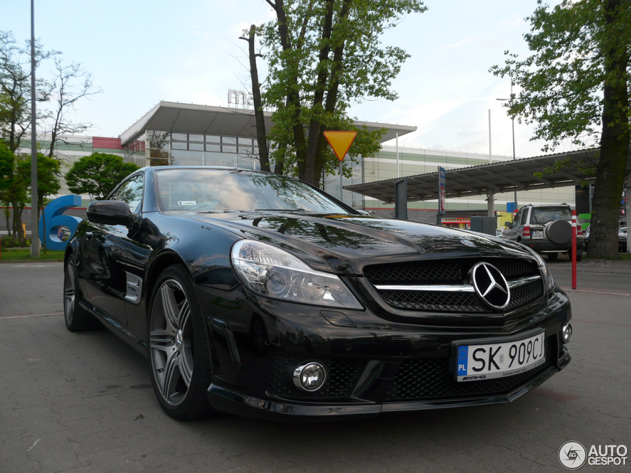 Mercedes-Benz SL 63 AMG