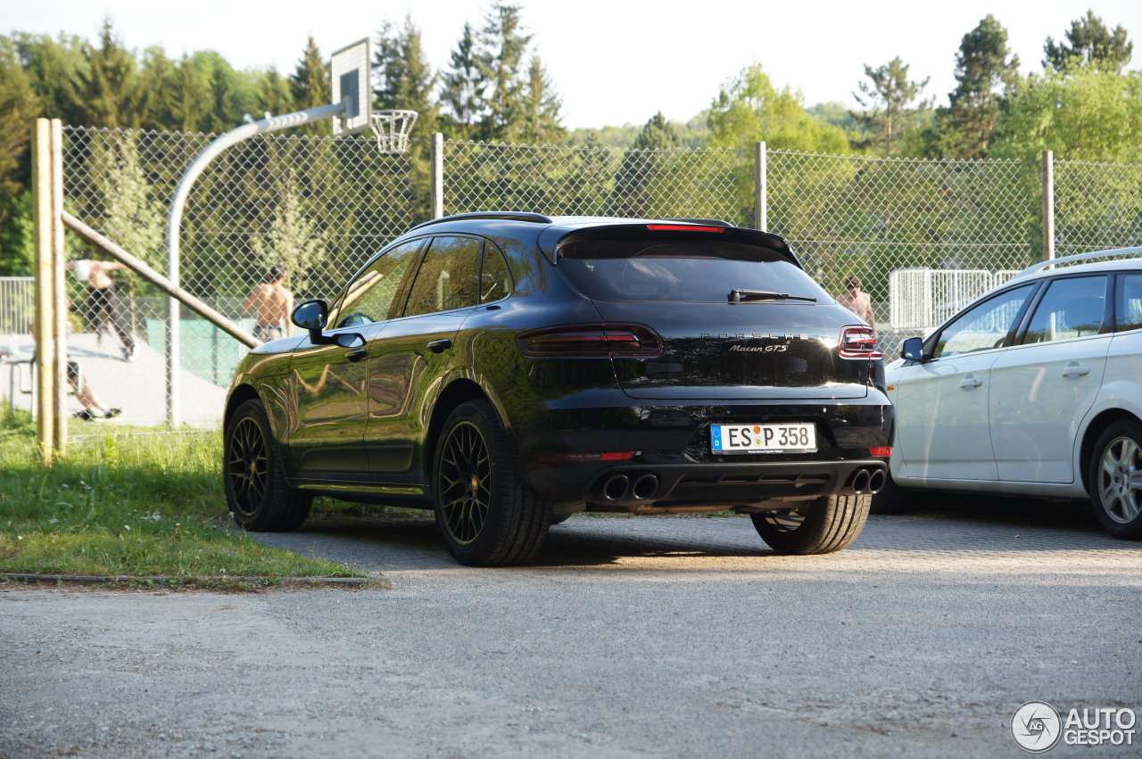 Porsche 95B Macan GTS