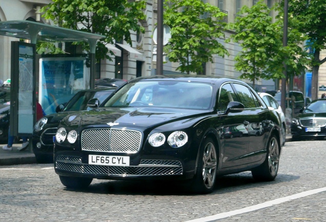 Bentley Flying Spur V8