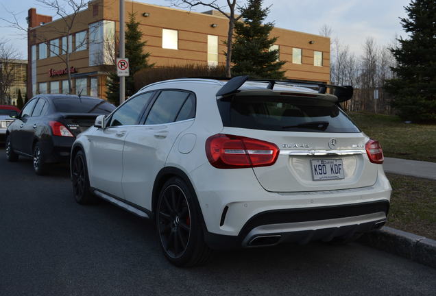 Mercedes-Benz GLA 45 AMG X156