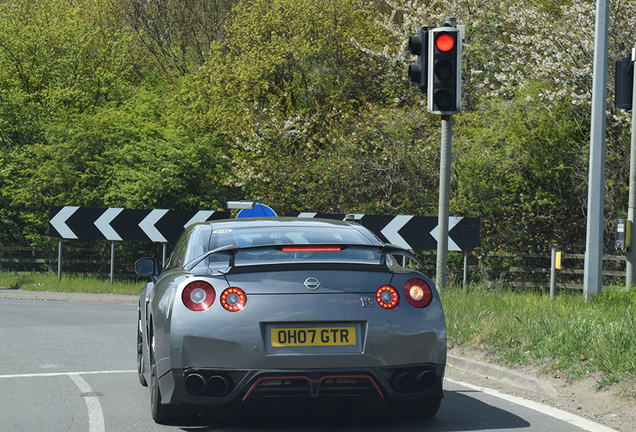 Nissan GT-R 2013 Knight-Racer Ltd