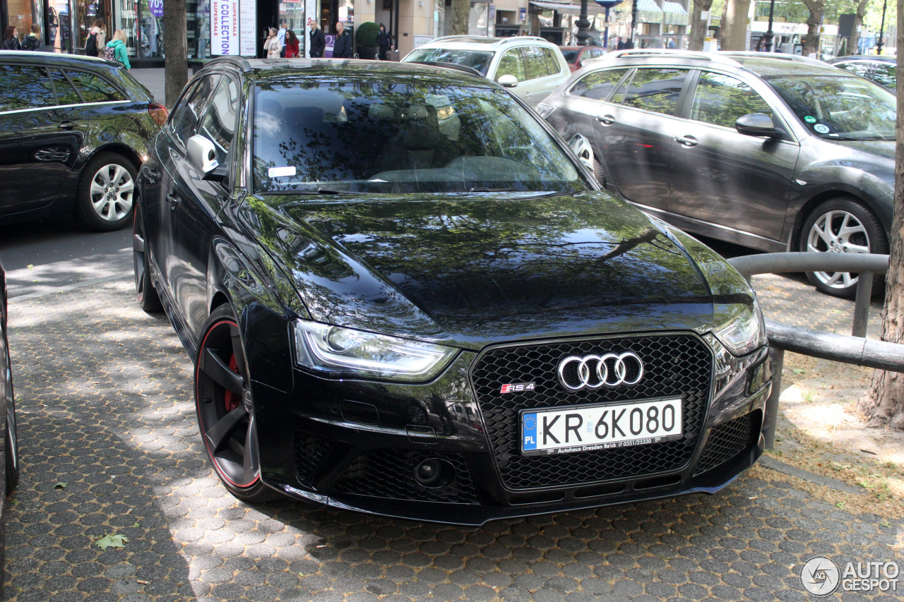 Audi RS4 Avant B8