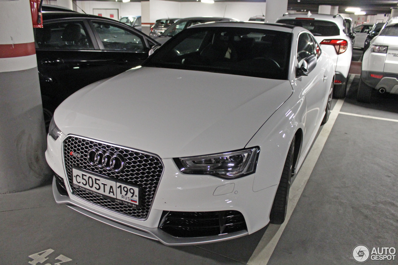 Audi RS5 B8 2012