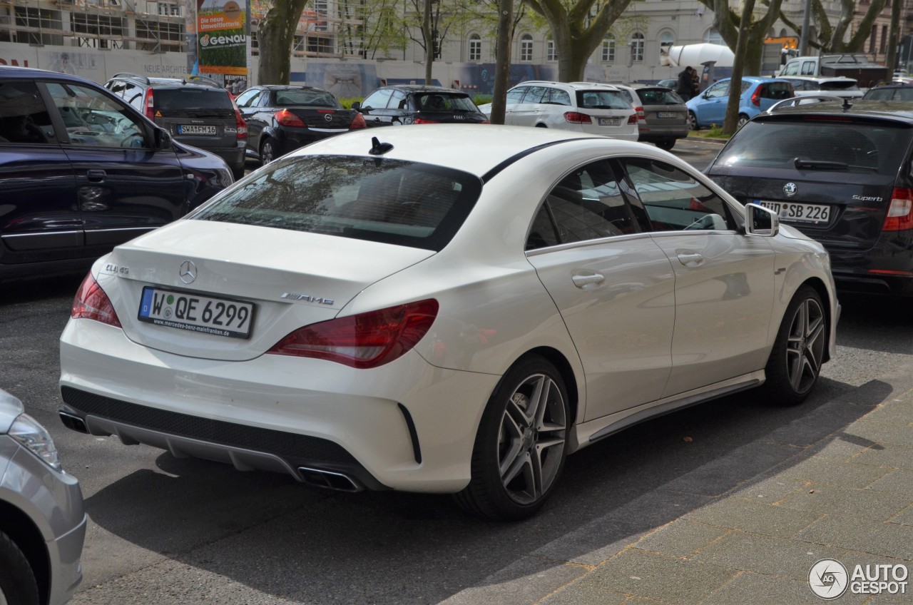 Mercedes-Benz CLA 45 AMG C117