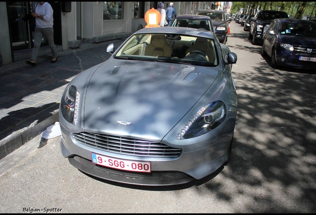 Aston Martin DB9 2013