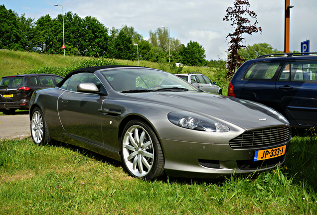 Aston Martin DB9 Volante