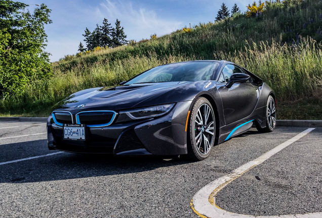 BMW i8