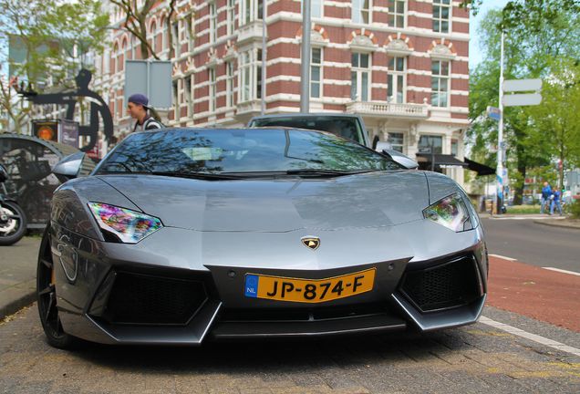 Lamborghini Aventador LP700-4 Roadster