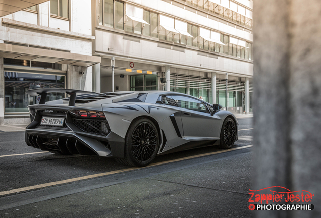 Lamborghini Aventador LP750-4 SuperVeloce