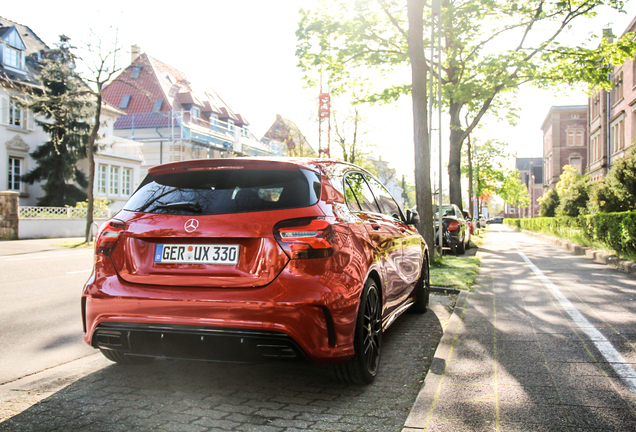 Mercedes-AMG A 45 W176 2015