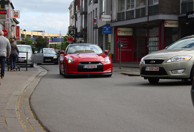 Nissan GT-R