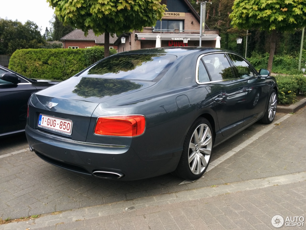 Bentley Flying Spur W12