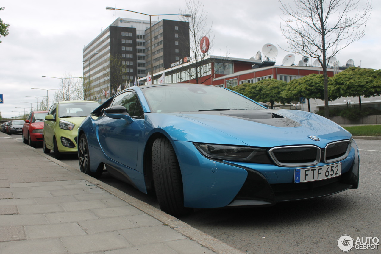 BMW i8