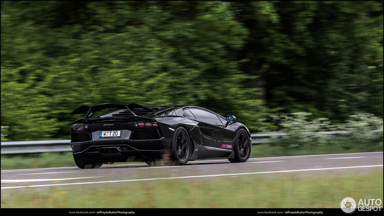 Lamborghini Aventador LP700-4