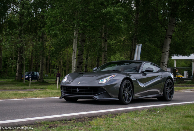 Ferrari F12berlinetta Novitec Rosso