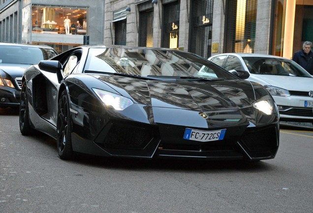 Lamborghini Aventador LP700-4