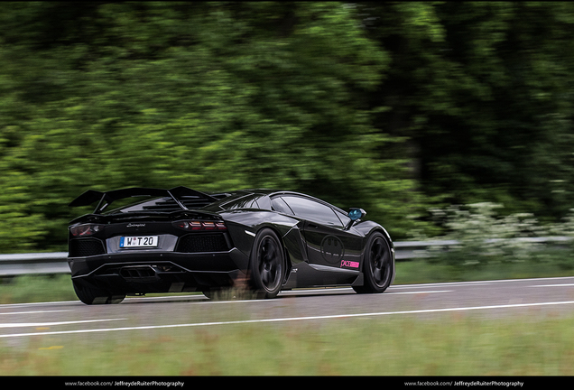 Lamborghini Aventador LP700-4