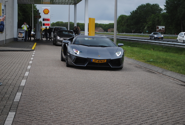 Lamborghini Aventador LP700-4 Roadster