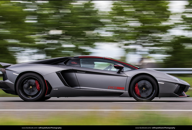 Lamborghini Aventador LP700-4 Roadster Pirelli Edition