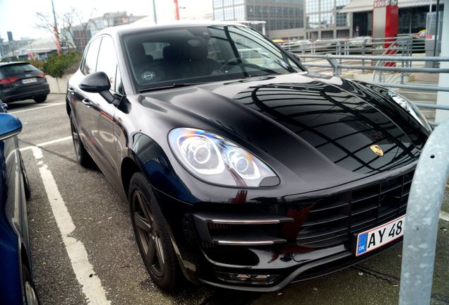 Porsche 95B Macan Turbo