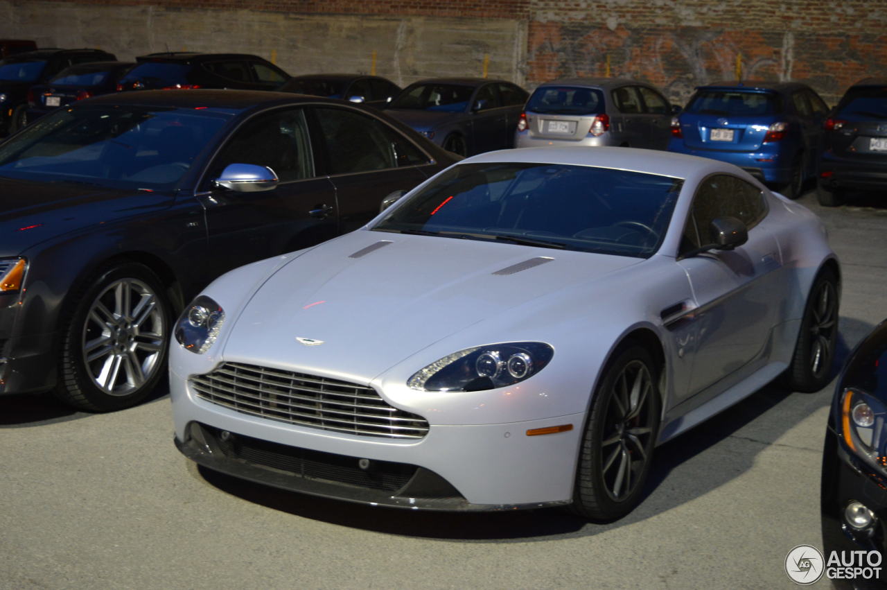 Aston Martin V8 Vantage S