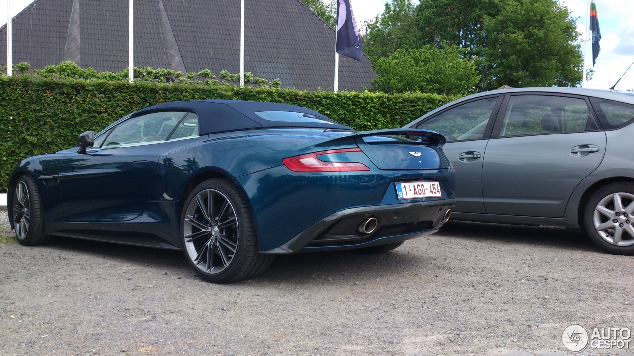 Aston Martin Vanquish Volante