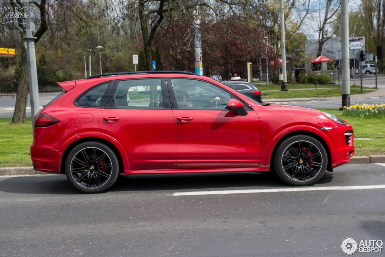 Porsche 958 Cayenne GTS