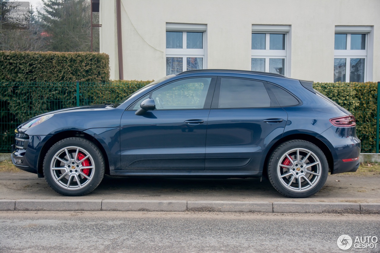 Porsche 95B Macan Turbo