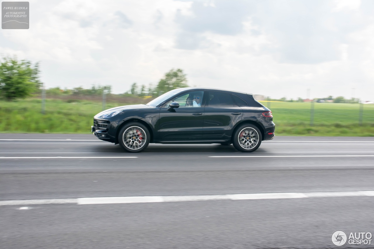 Porsche 95B Macan Turbo