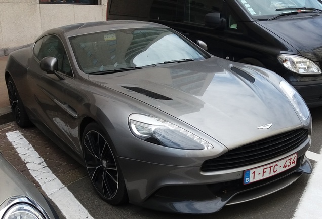 Aston Martin Vanquish 2013