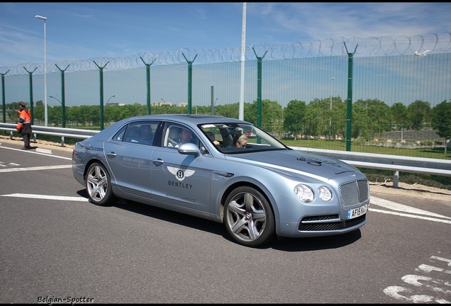 Bentley Flying Spur V8