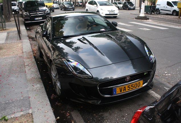 Jaguar F-TYPE R Coupé