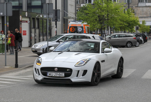 Jaguar F-TYPE R Coupé