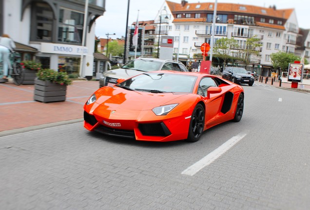 Lamborghini Aventador LP700-4