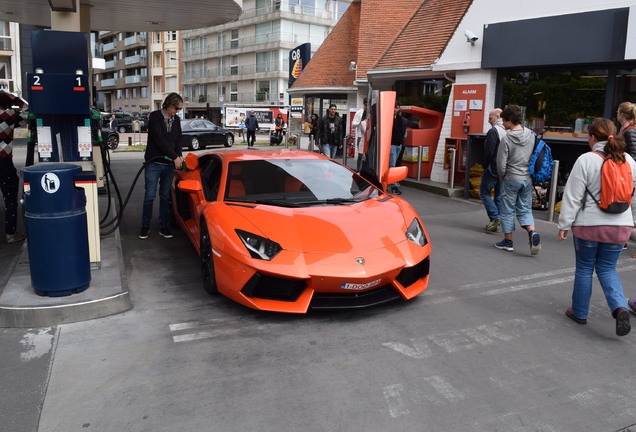 Lamborghini Aventador LP700-4