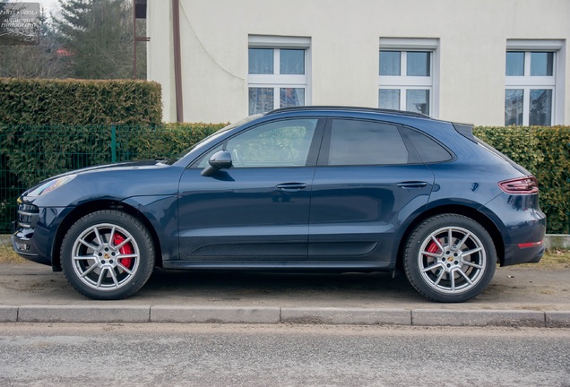 Porsche 95B Macan Turbo