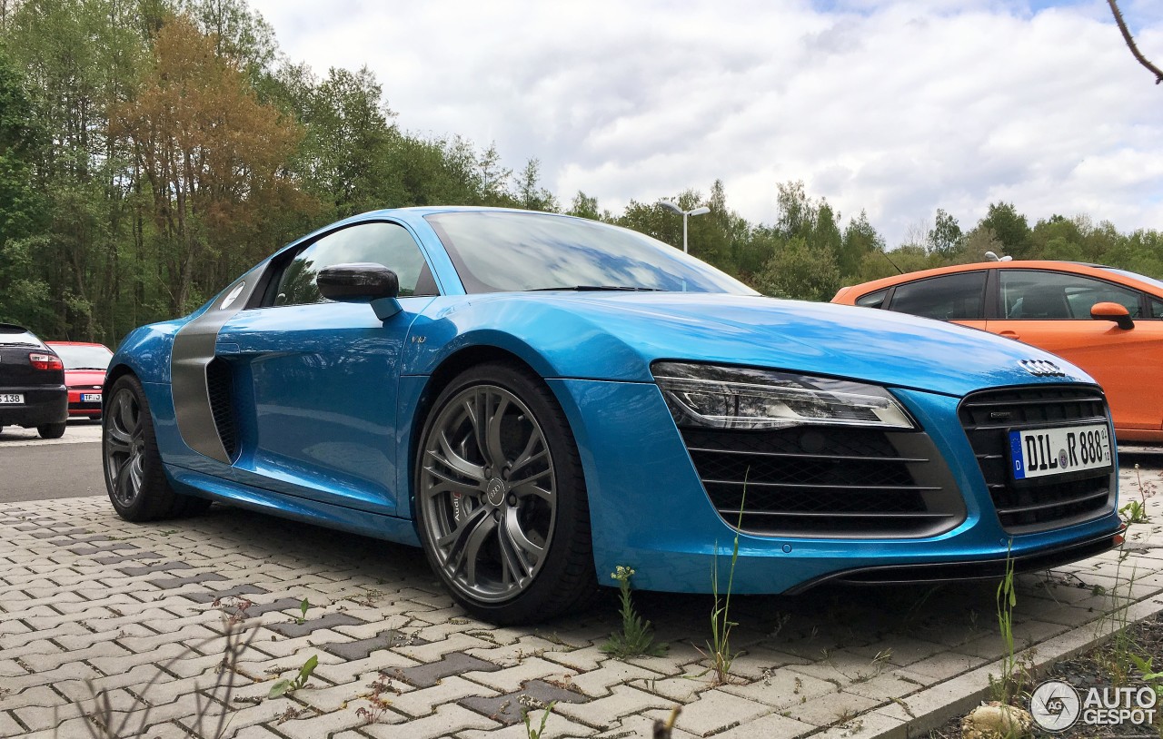 Audi R8 V10 Plus 2013