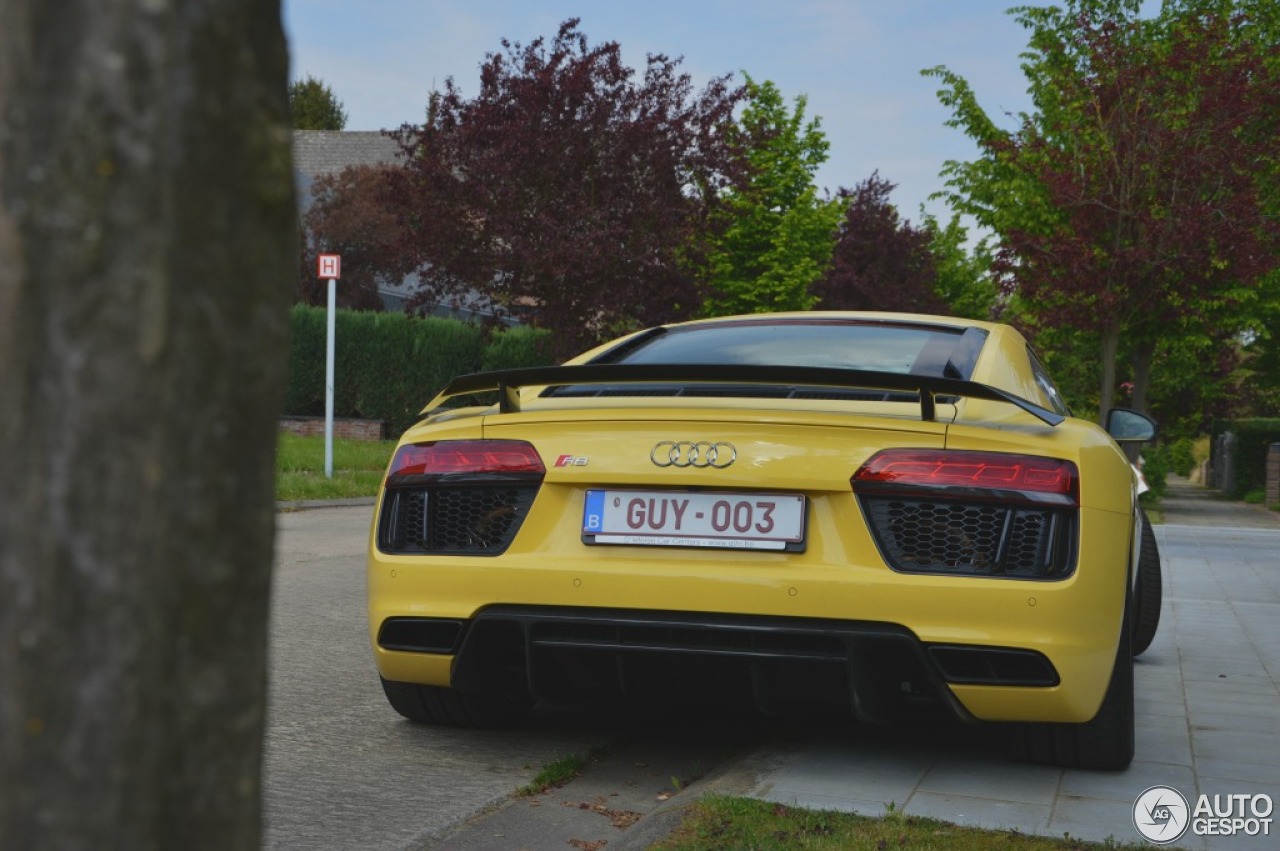 Audi R8 V10 Plus 2015