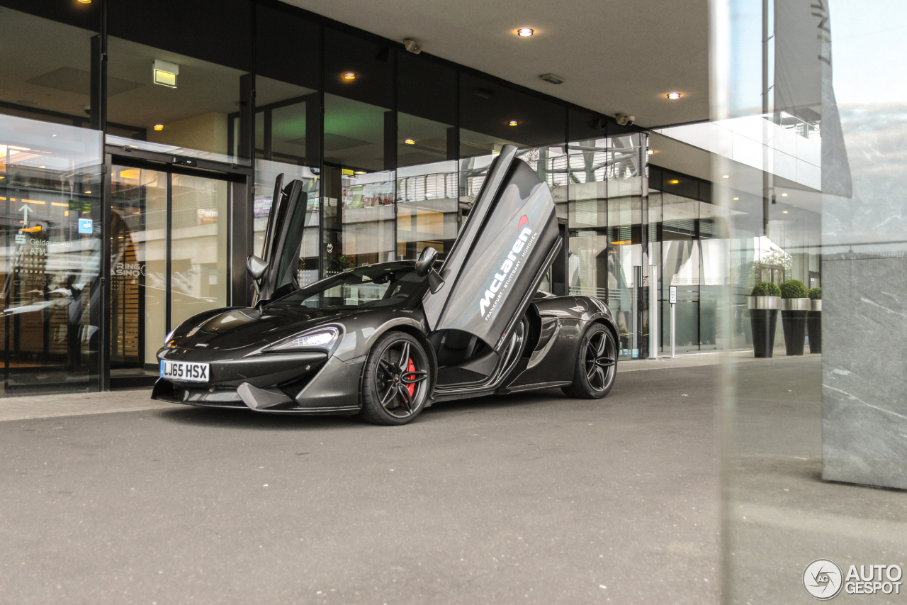 McLaren 570S