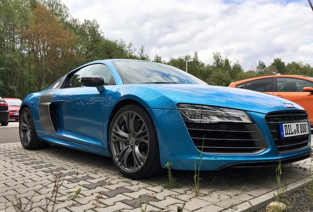 Audi R8 V10 Plus 2013