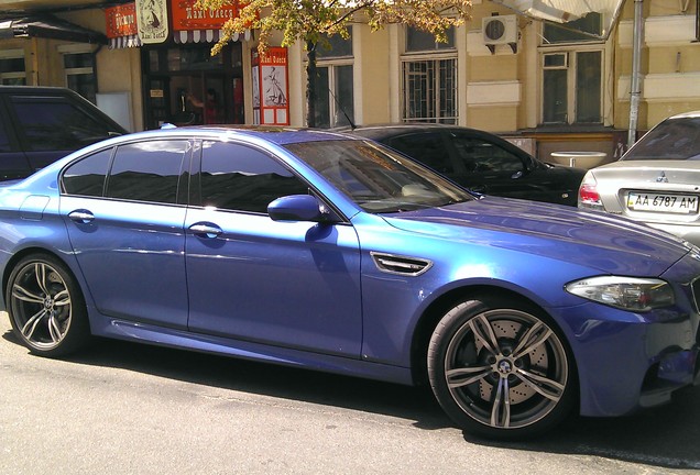 BMW M5 F10 2011