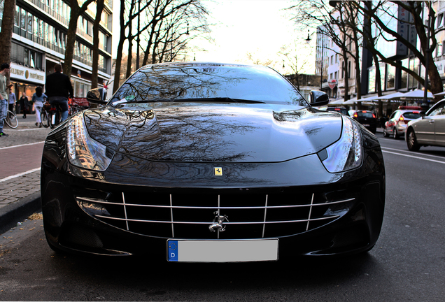 Ferrari FF